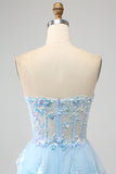 Vestido de fiesta de tul escalonado sin tirantes lavanda con apliques