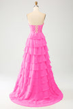 Vestido de fiesta amarillo con niveles de novia