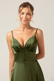 Vestido largo de dama de honor de satén verde oliva con correas de espagueti de línea A con abertura