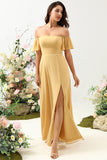 A Línea Amarillo Fuera del Hombro Vestido de Dama de Honor