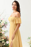 A Línea Amarillo Fuera del Hombro Vestido de Dama de Honor