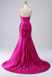 Corsé de sirena de satén sin tirantes fucsia Vestido largo de graduación PLus con abertura