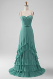 Tirantes de espagueti verde grisáceo Vestido de dama de honor de línea A con volantes