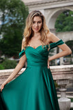 Verde oscuro Una línea del vestido largo de dama de honor de satén Shouder