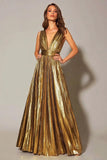 Vestido formal plisado en línea A metálico dorado
