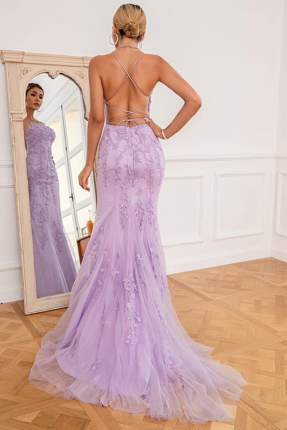 Coral Backless Vestido largo de fiesta con apliques