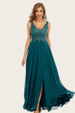 Vestido largo de fiesta de gasa turquesa con cuentas