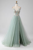 Vestido de fiesta verde claro con cuentas de una línea con abertura