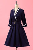 Vestido casual azul marino con cuello en V