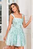 Lindo vestido corto de bienvenida con volantes en una línea fuera del hombro azul con volantes