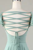 Vestido de dama de honor matcha con volantes