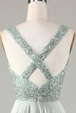 Vestido de dama de honor Matcha con cuello en V brillante con lentejuelas