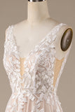 Champagne V-Neck Backless Tul Vestido de novia con encaje