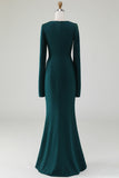 Vestido sirena verde oscuro con cuello redondo y mangas de capa de cuentas