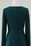 Vestido sirena verde oscuro con cuello redondo y mangas de capa de cuentas