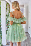 Off the Shoulder Ruffles Tul Homecoming Vestido con bordado