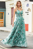 Tirantes de espagueti verde Un vestido de fiesta de línea con apliques