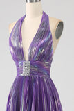 Vestido de fiesta largo metálico plisado púrpura brillante con abertura