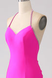 Vestido de fiesta largo sin espalda con cuello halter de sirena fucsia