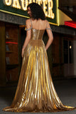 Vestido de fiesta metálico con cuentas de tirantes finos fruncidos brillantes con abertura